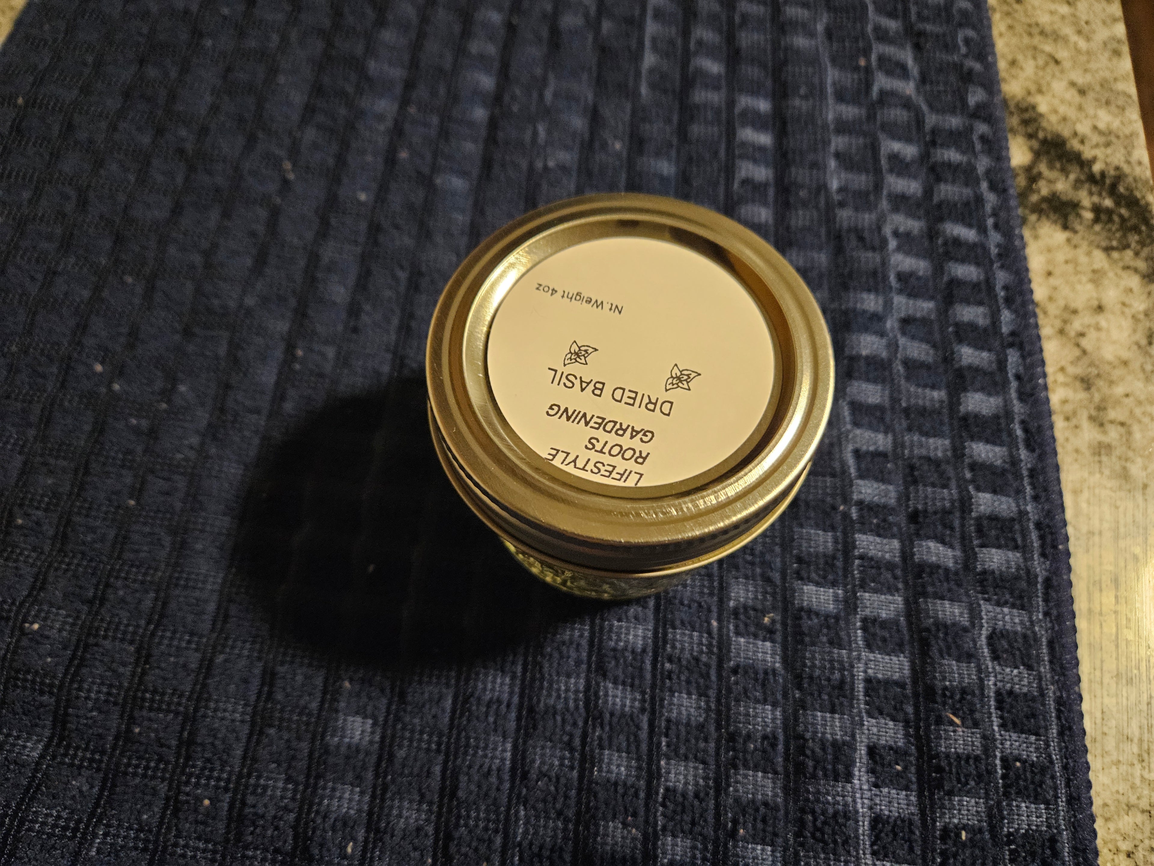 HOMEGROWN DRIED BASIL